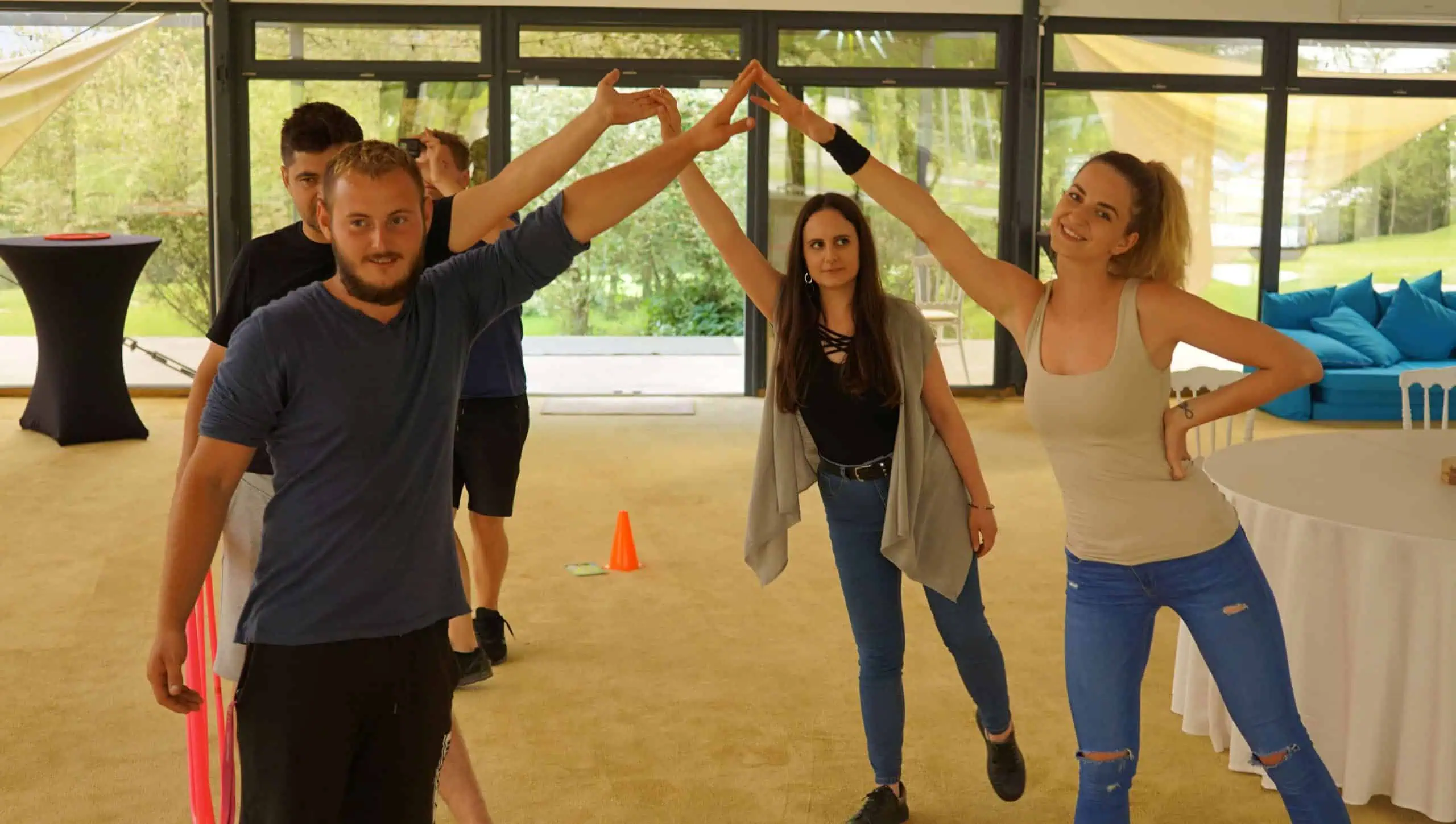 Teambuilding opgave med drone flyvning teknologi teambuilding bane