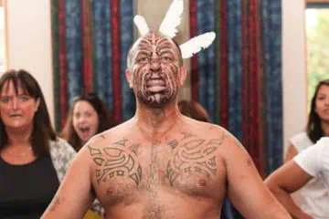 Kunst teambuilding teambulding musik haka ansigt