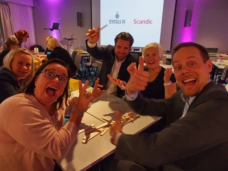team energizer team building øvelser firmaaktivitet indendørs sjov