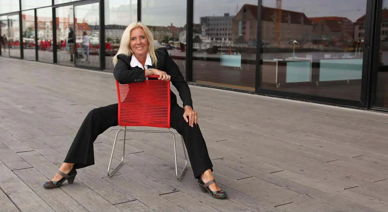 Arbejdsglæde foredrag teambuildingøvelser firma arrangement