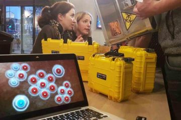 samarbejdsøvelse med mystery room outbreak er en sjov team building øvelse der skaber relationer